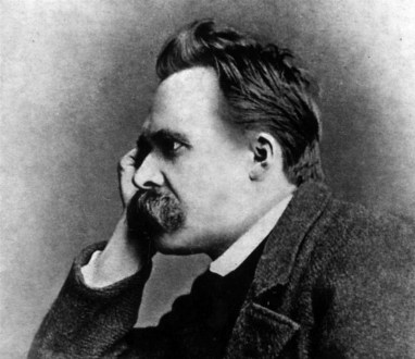 El filosófo alemán Friedrich Nietzsche suscitó algunos de los principales debates con respecto a los límites entre la genialidad y la locura.